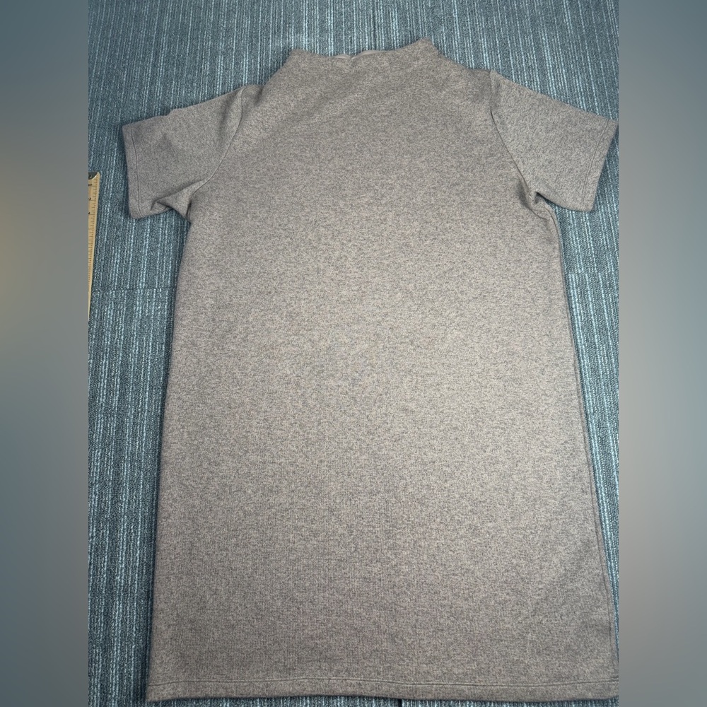 Arc'teryx Women's Short Sleeve Dress in Heather Taupe